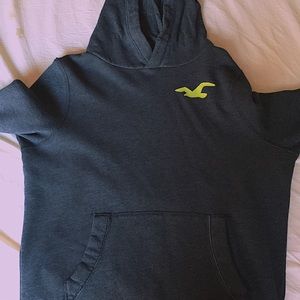 Comfortable and Soft Hollister Hoodie!
